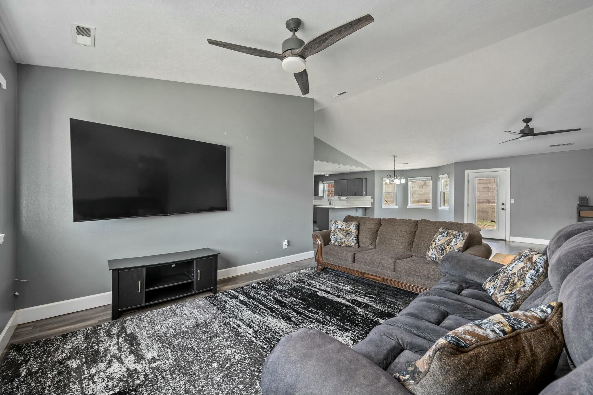 CRESTVIEW VILLAGE - Residential