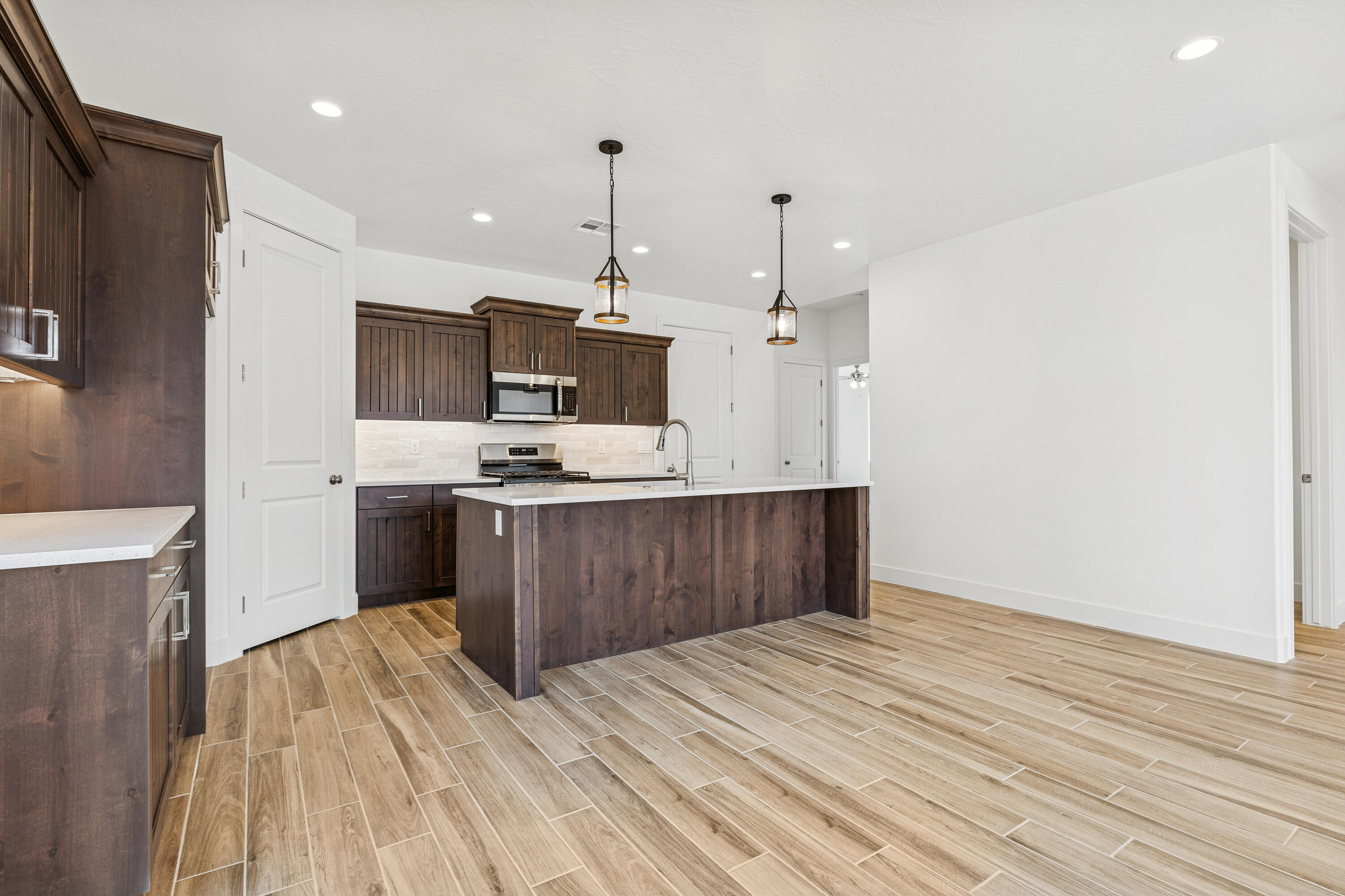 ZIONS GATE ESTATES - Residential