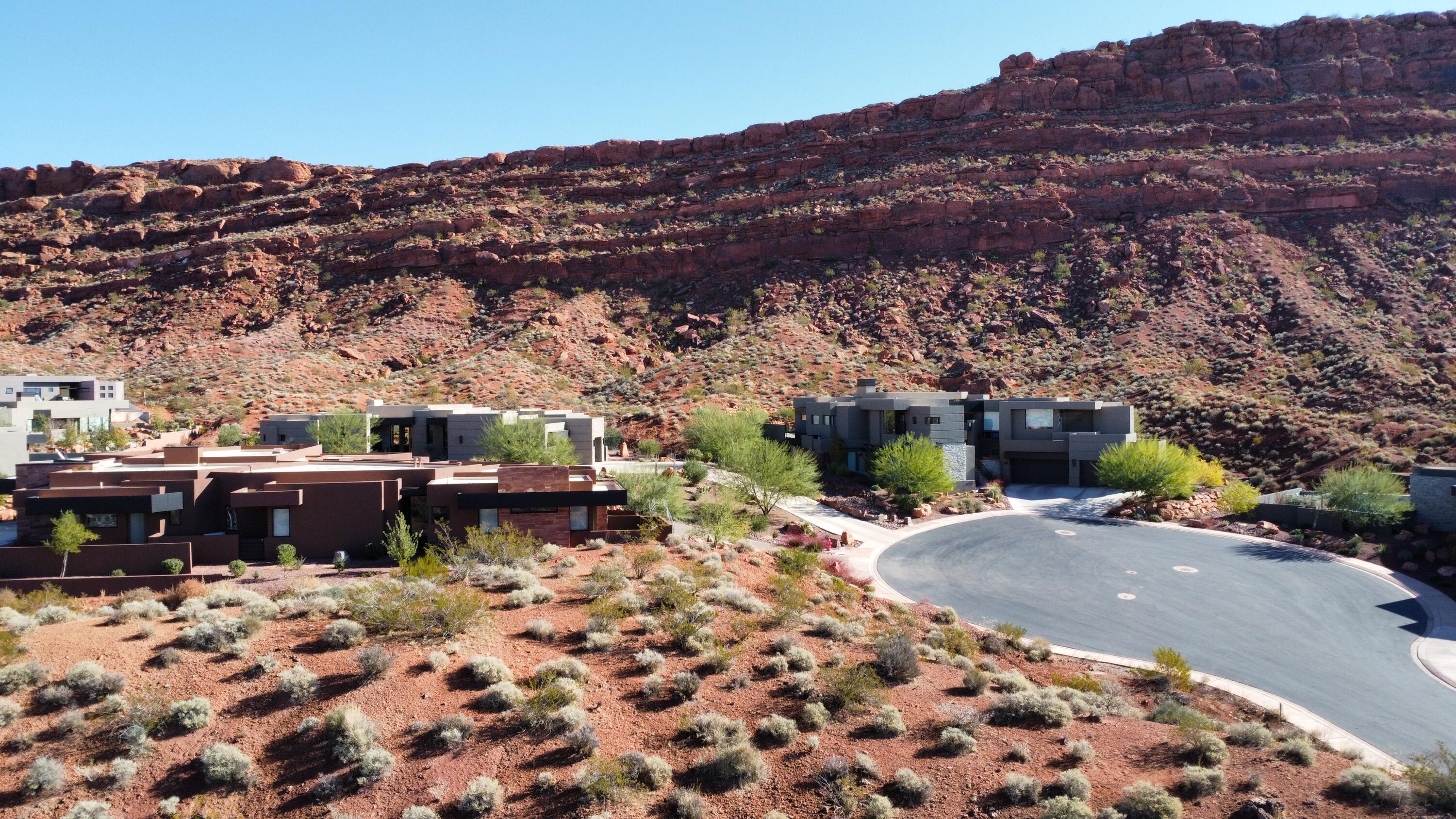 VISTAS AT ENTRADA - Residential