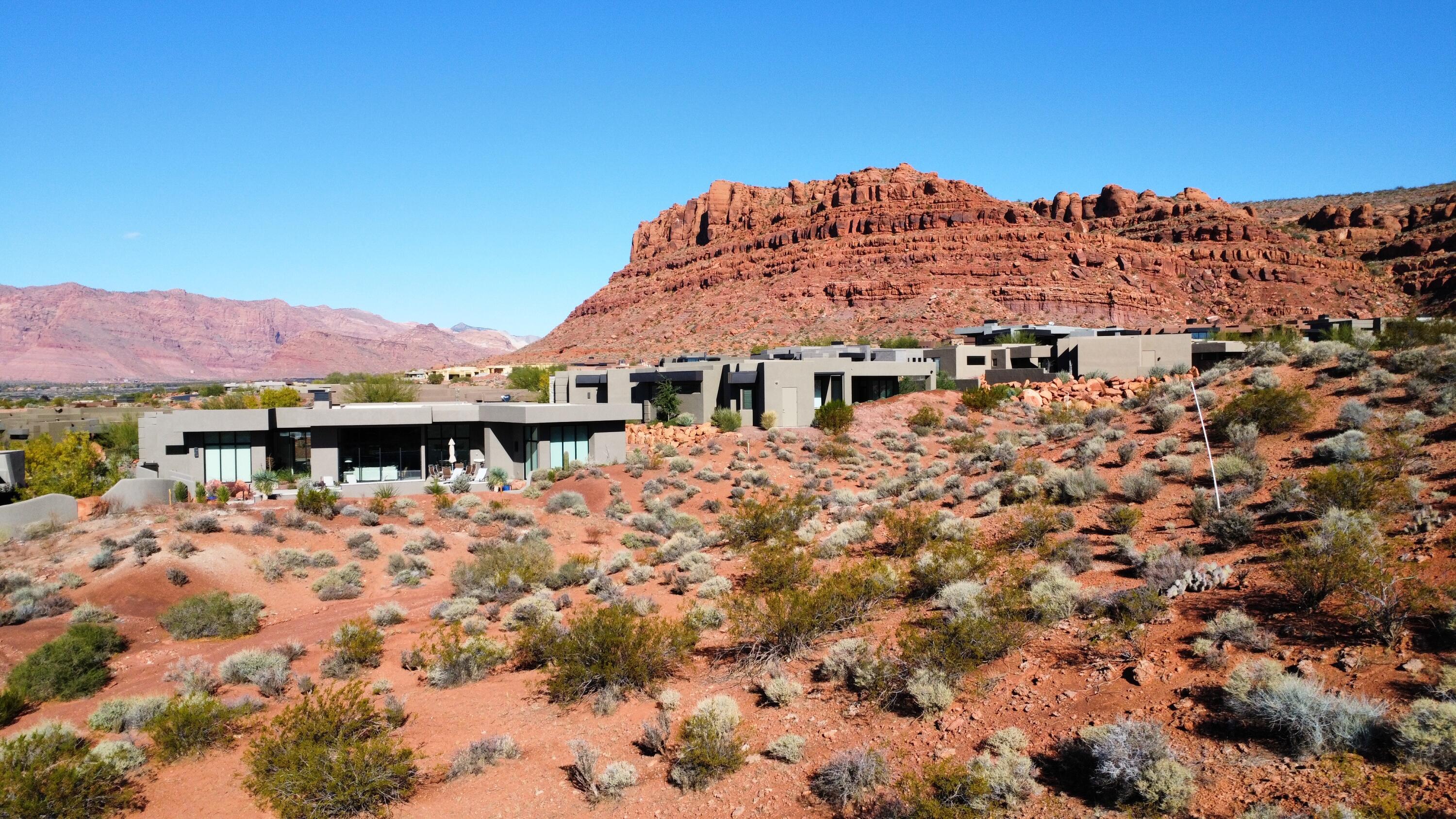 VISTAS AT ENTRADA - Residential