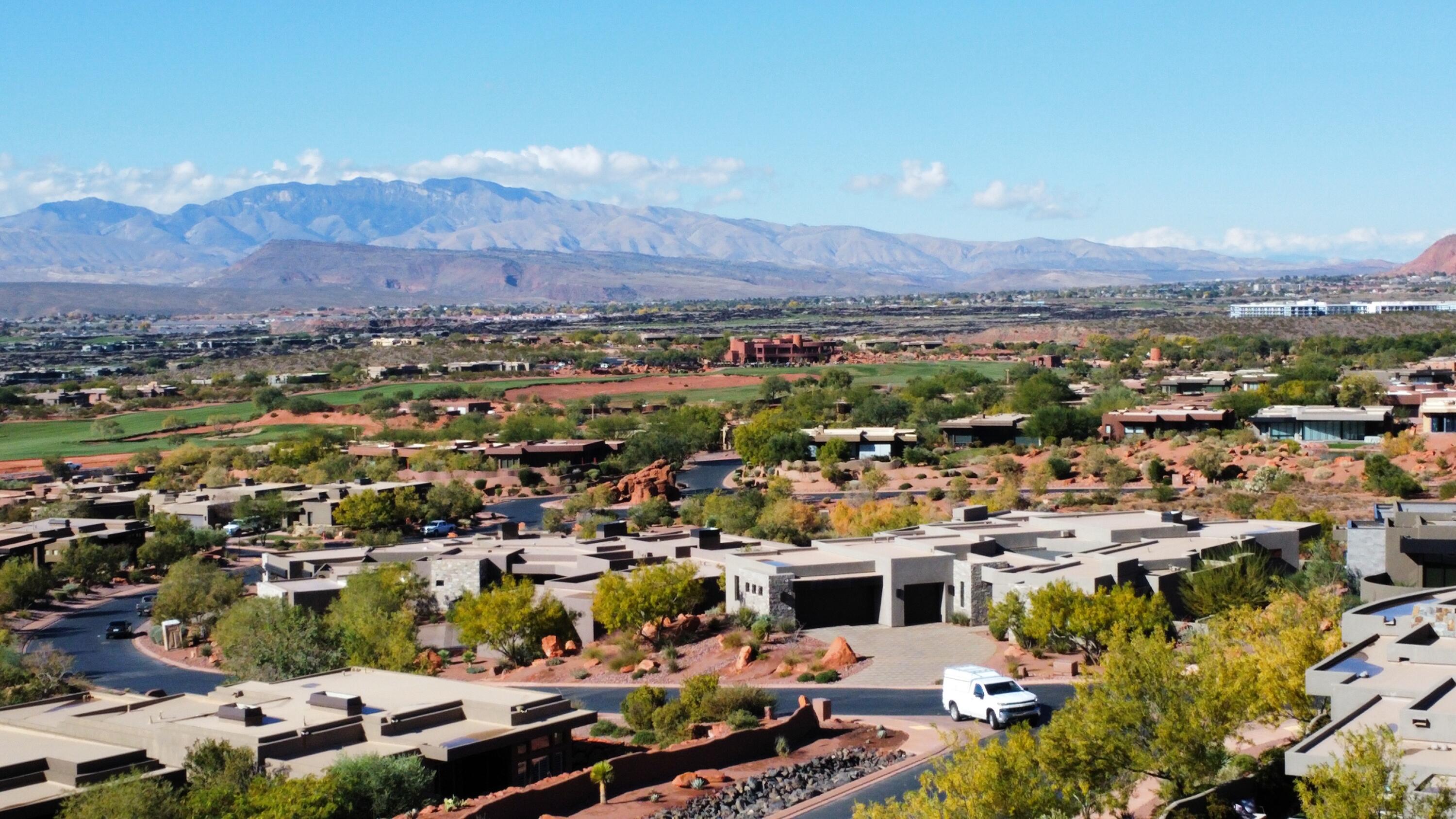 VISTAS AT ENTRADA - Residential