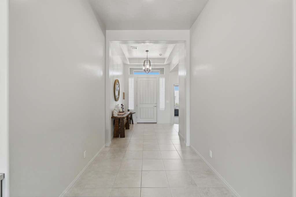 Photo of 1319 W POCKET MESA DR, Saint George, UT 84770 (MLS # 26-273672)