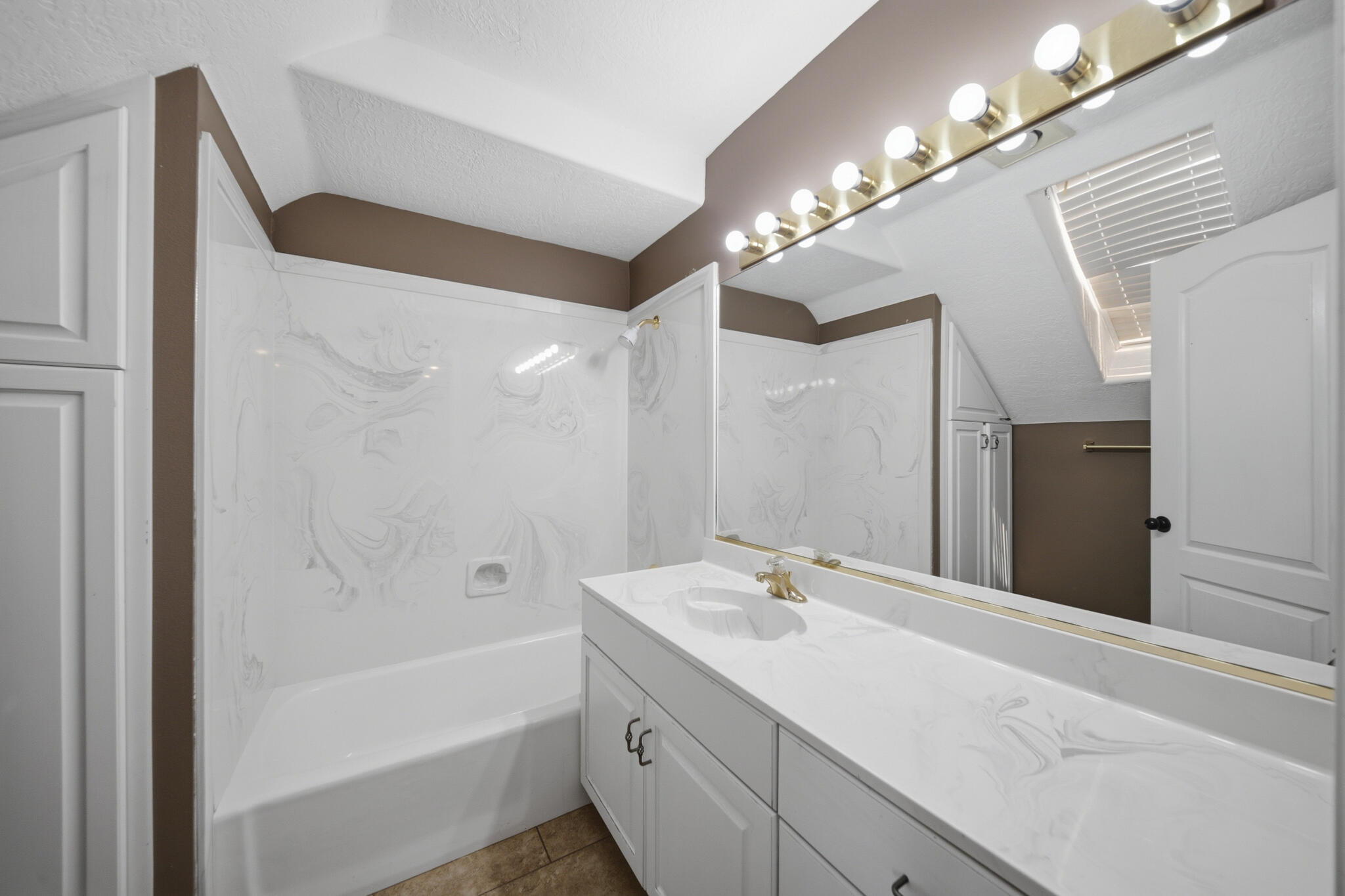 DAMMERON VALLEY FARMS - Residential