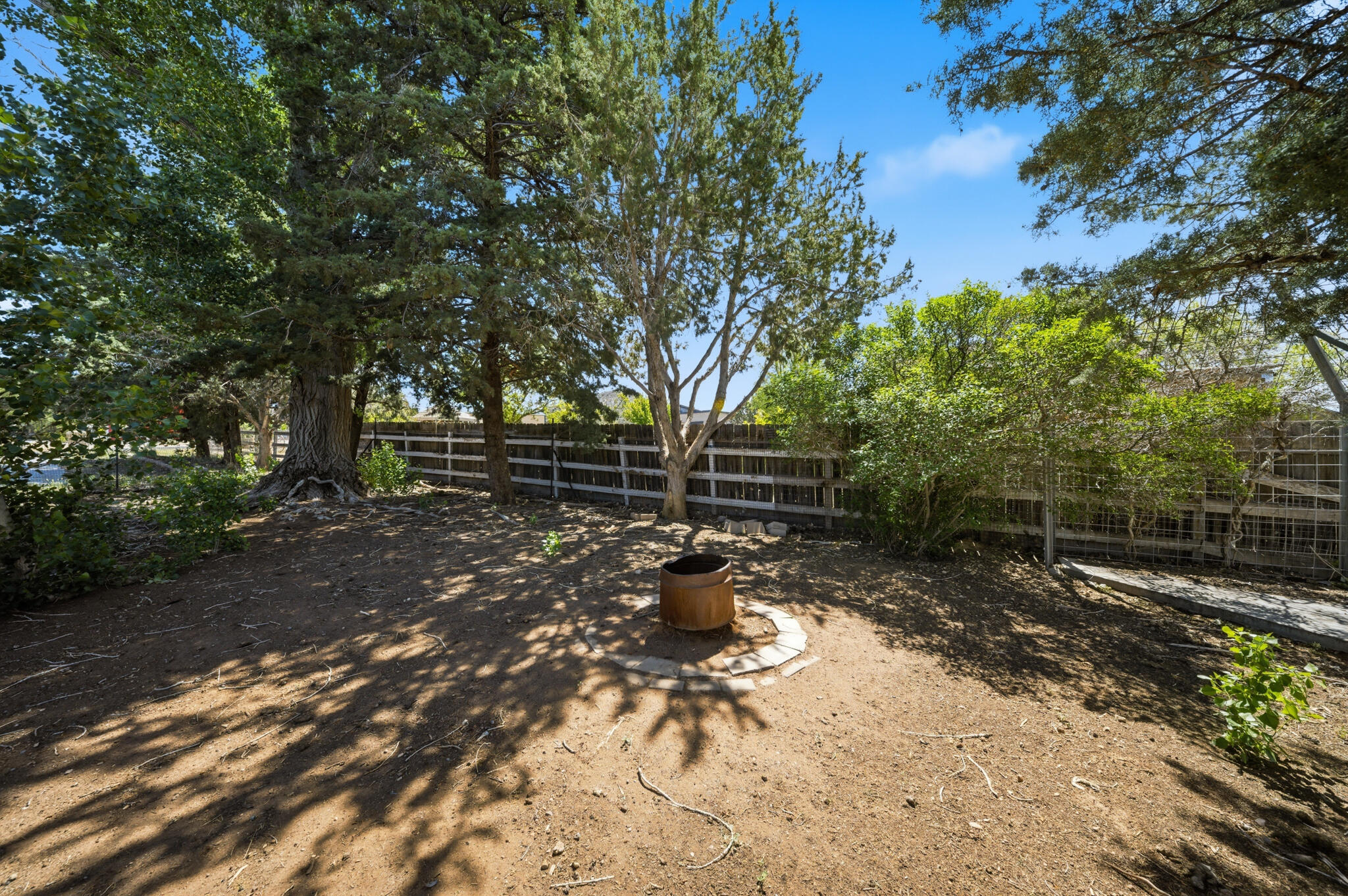 DAMMERON VALLEY FARMS - Residential