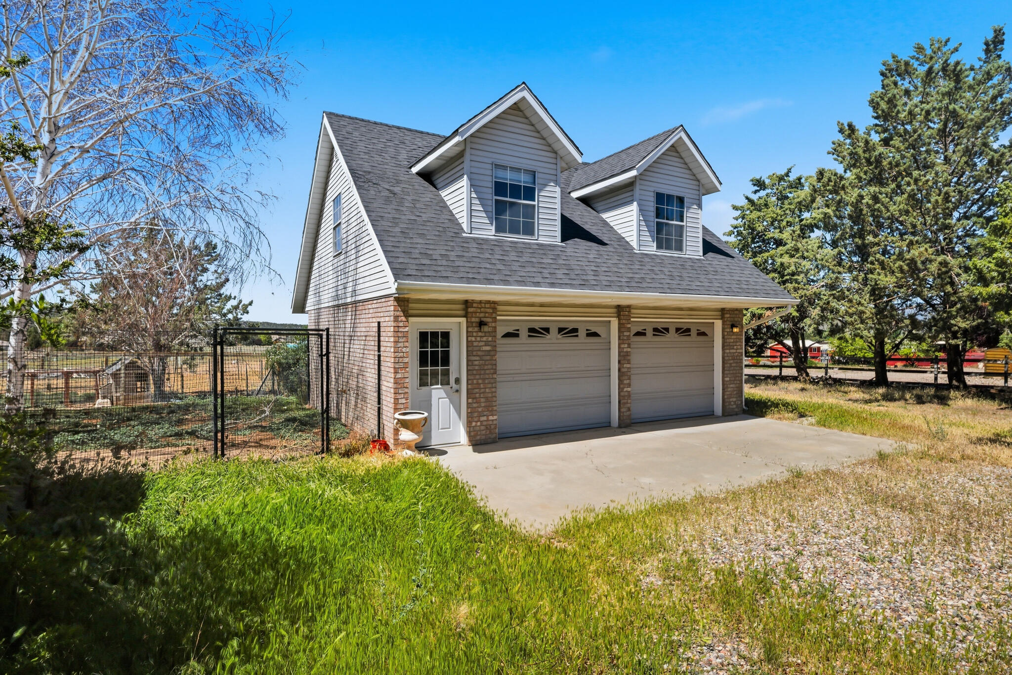 DAMMERON VALLEY FARMS - Residential