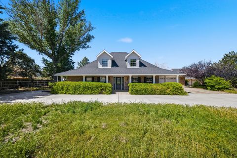 Tiny photo for 885 N HORSEMANS PARK DR, Dammeron Valley, UT 84783 (MLS # 26-271708)