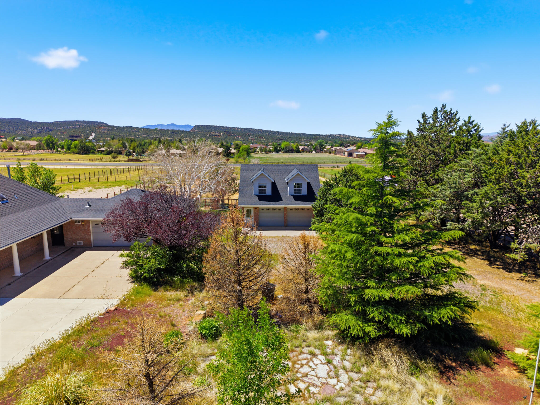 DAMMERON VALLEY FARMS - Residential