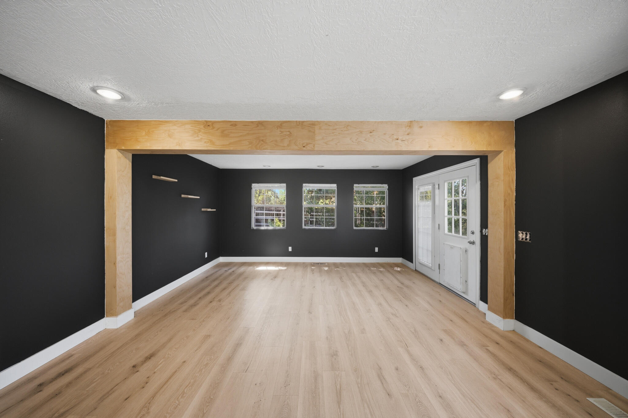 DAMMERON VALLEY FARMS - Residential