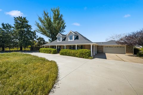 Tiny photo for 885 N HORSEMANS PARK DR, Dammeron Valley, UT 84783 (MLS # 26-271708)
