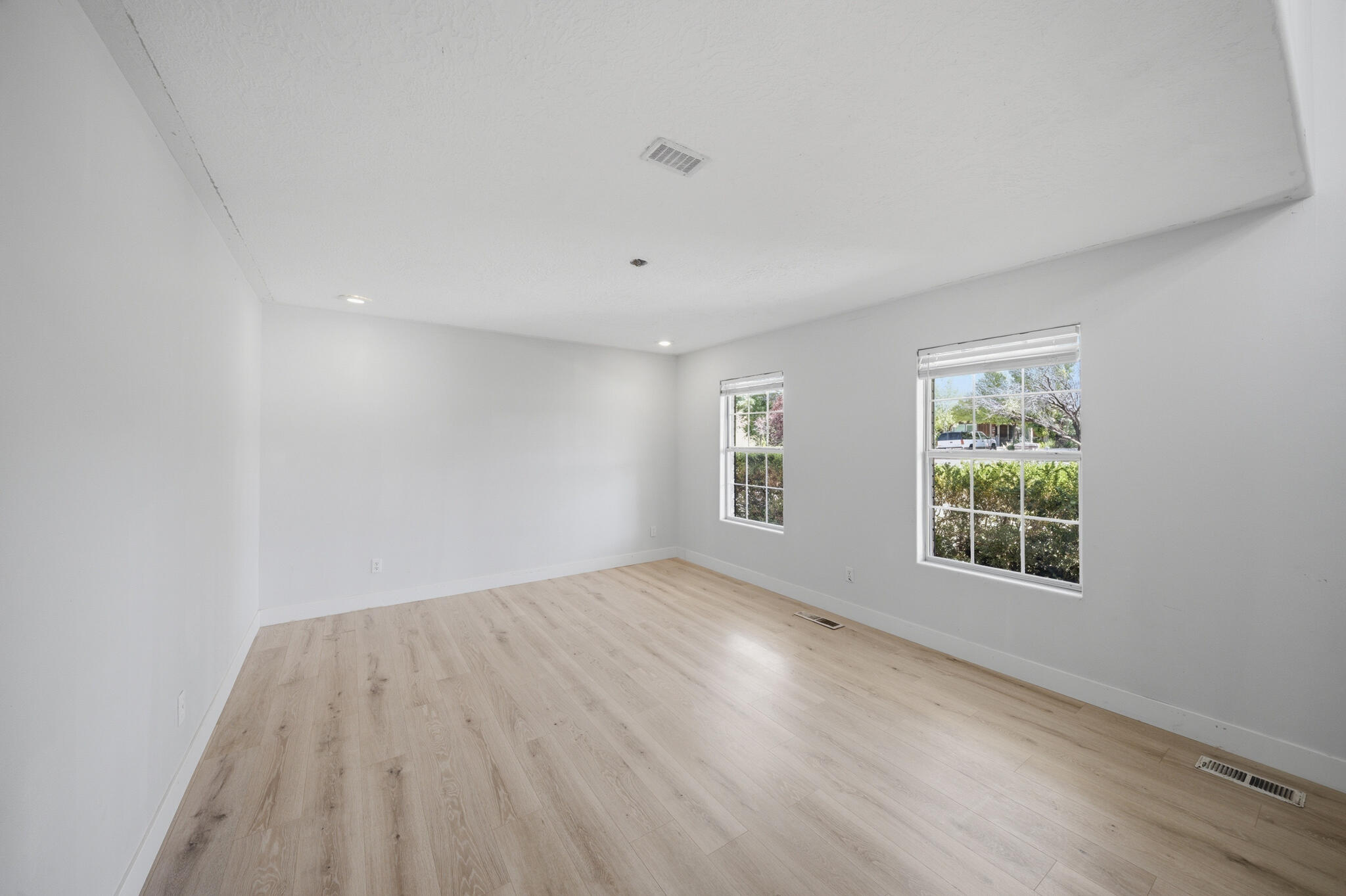 DAMMERON VALLEY FARMS - Residential