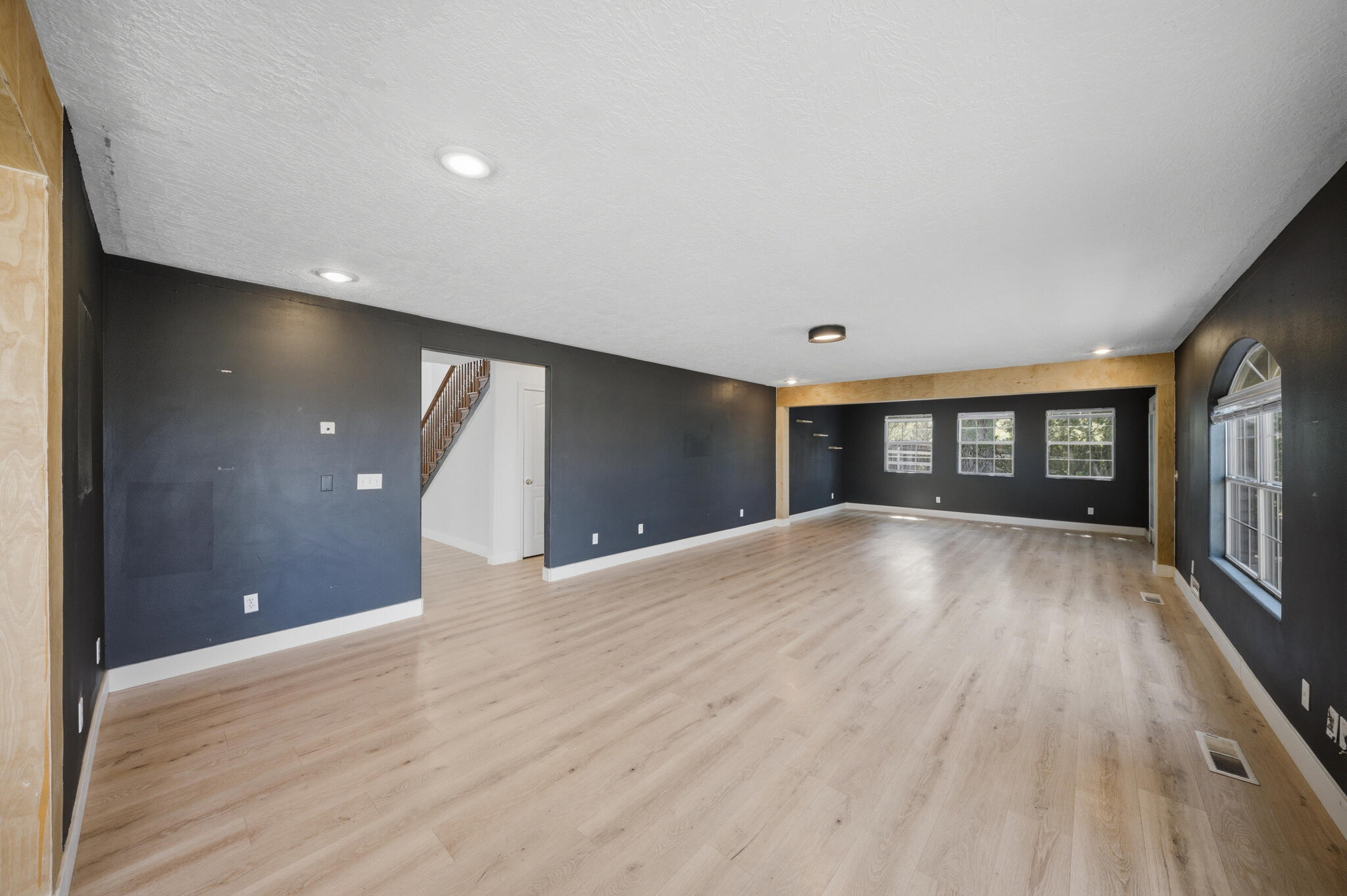 DAMMERON VALLEY FARMS - Residential