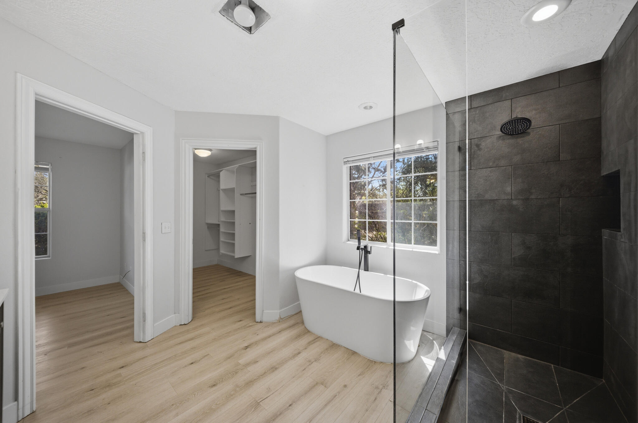 DAMMERON VALLEY FARMS - Residential