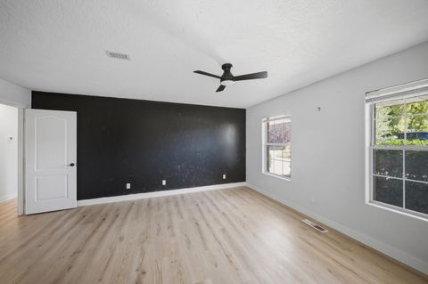 Tiny photo for 885 N HORSEMANS PARK DR, Dammeron Valley, UT 84783 (MLS # 26-271708)