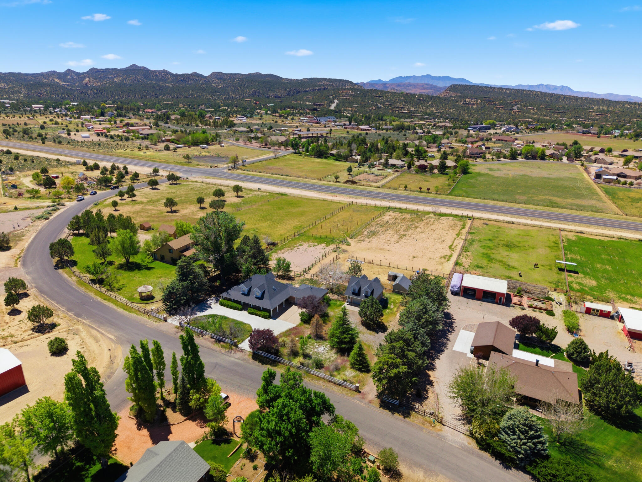 DAMMERON VALLEY FARMS - Residential