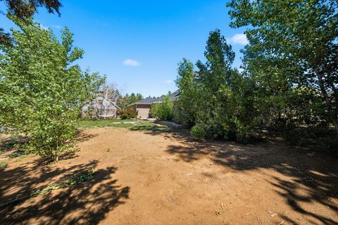 Tiny photo for 885 N HORSEMANS PARK DR, Dammeron Valley, UT 84783 (MLS # 26-271708)