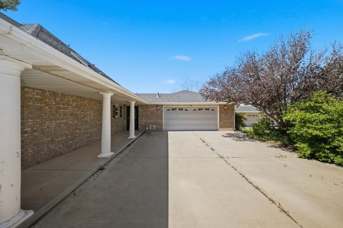 Tiny photo for 885 N HORSEMANS PARK DR, Dammeron Valley, UT 84783 (MLS # 26-271708)
