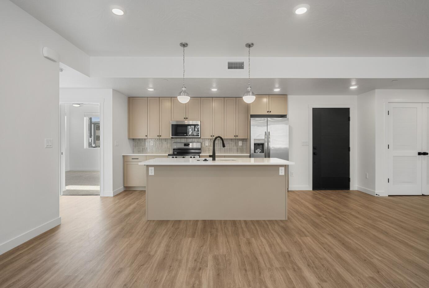 CORAL SPRINGS CONDOMINIUMS - Residential