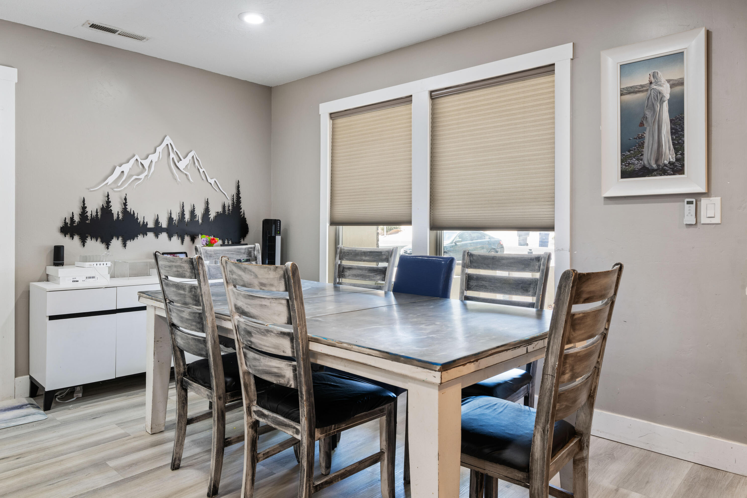 BLOOMINGTON HILLS - Residential