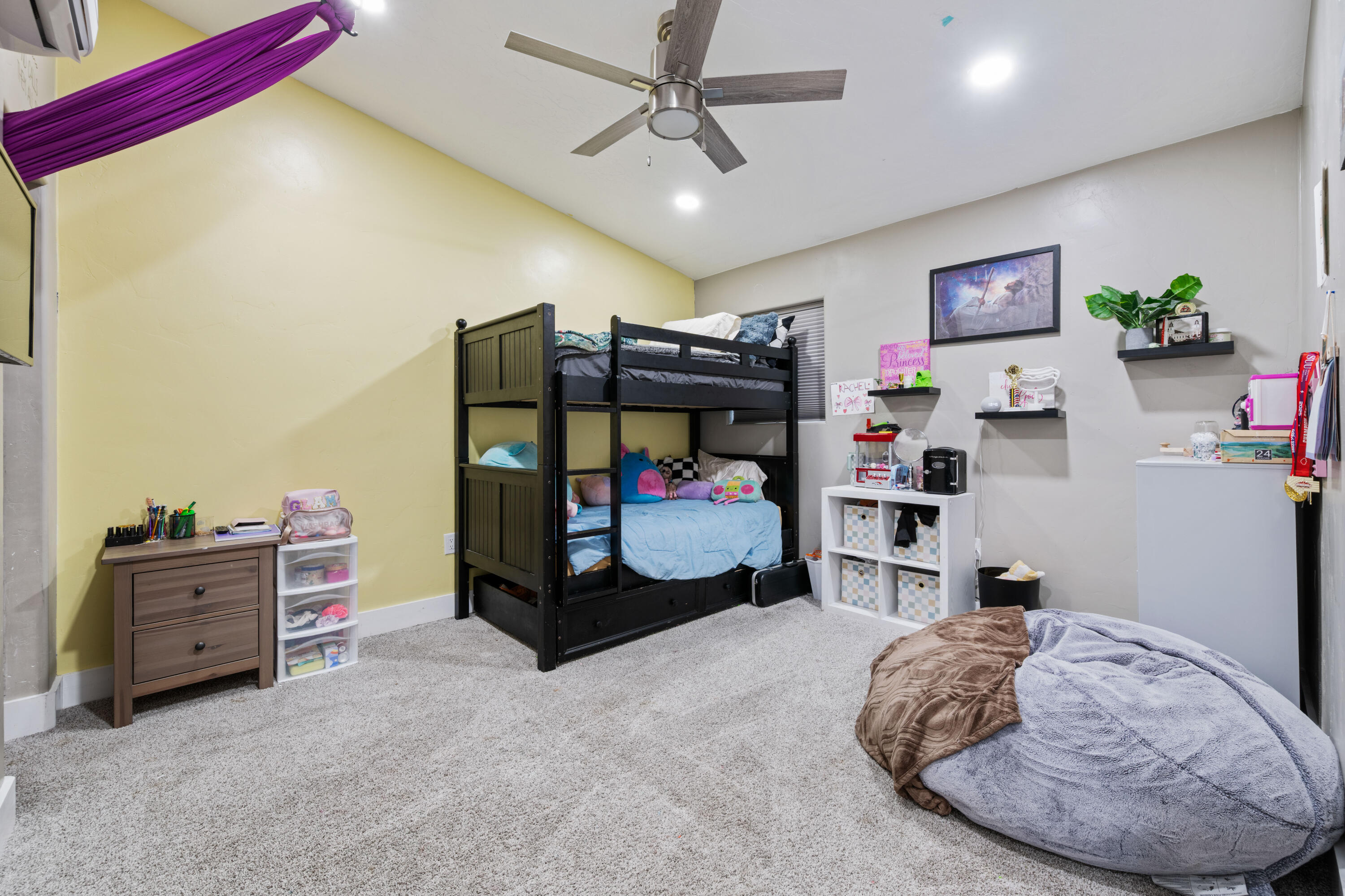 BLOOMINGTON HILLS - Residential