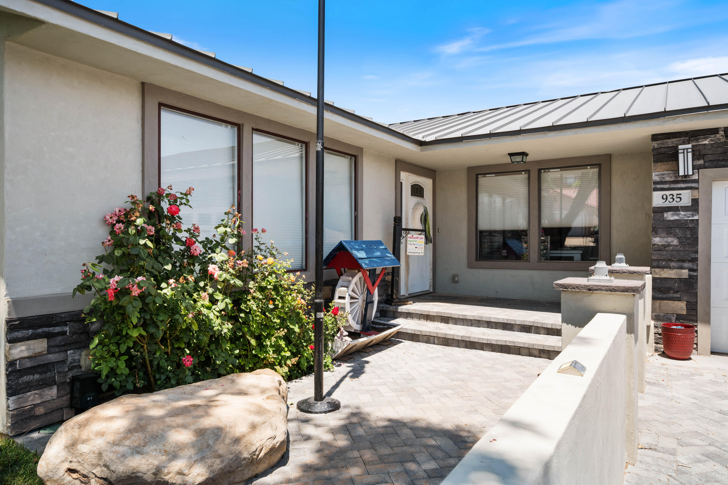 BLOOMINGTON HILLS - Residential