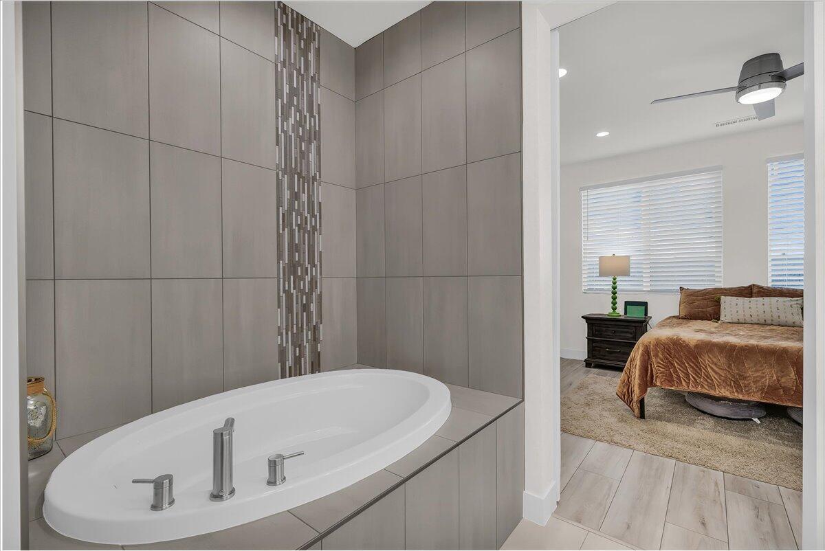 EAGLE POINTE - Residential