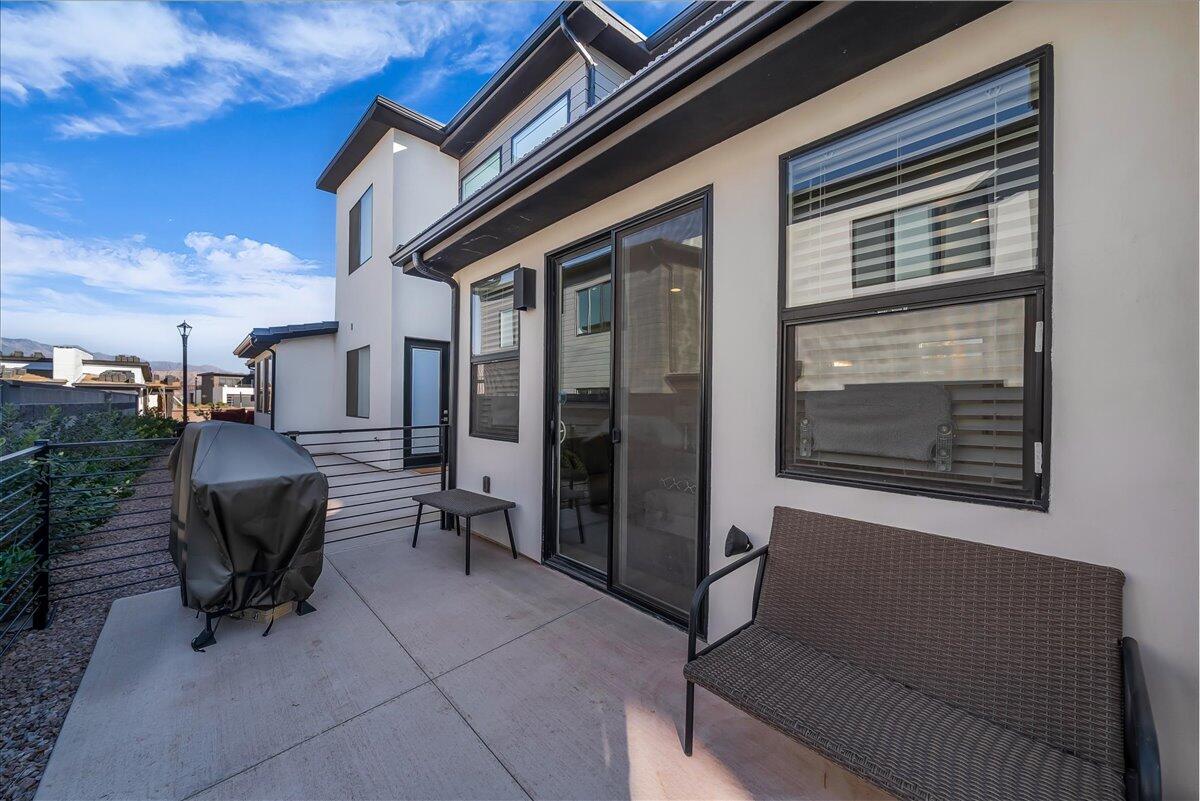 EAGLE POINTE - Residential