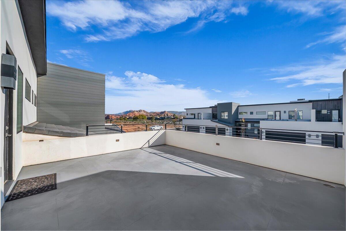 EAGLE POINTE - Residential