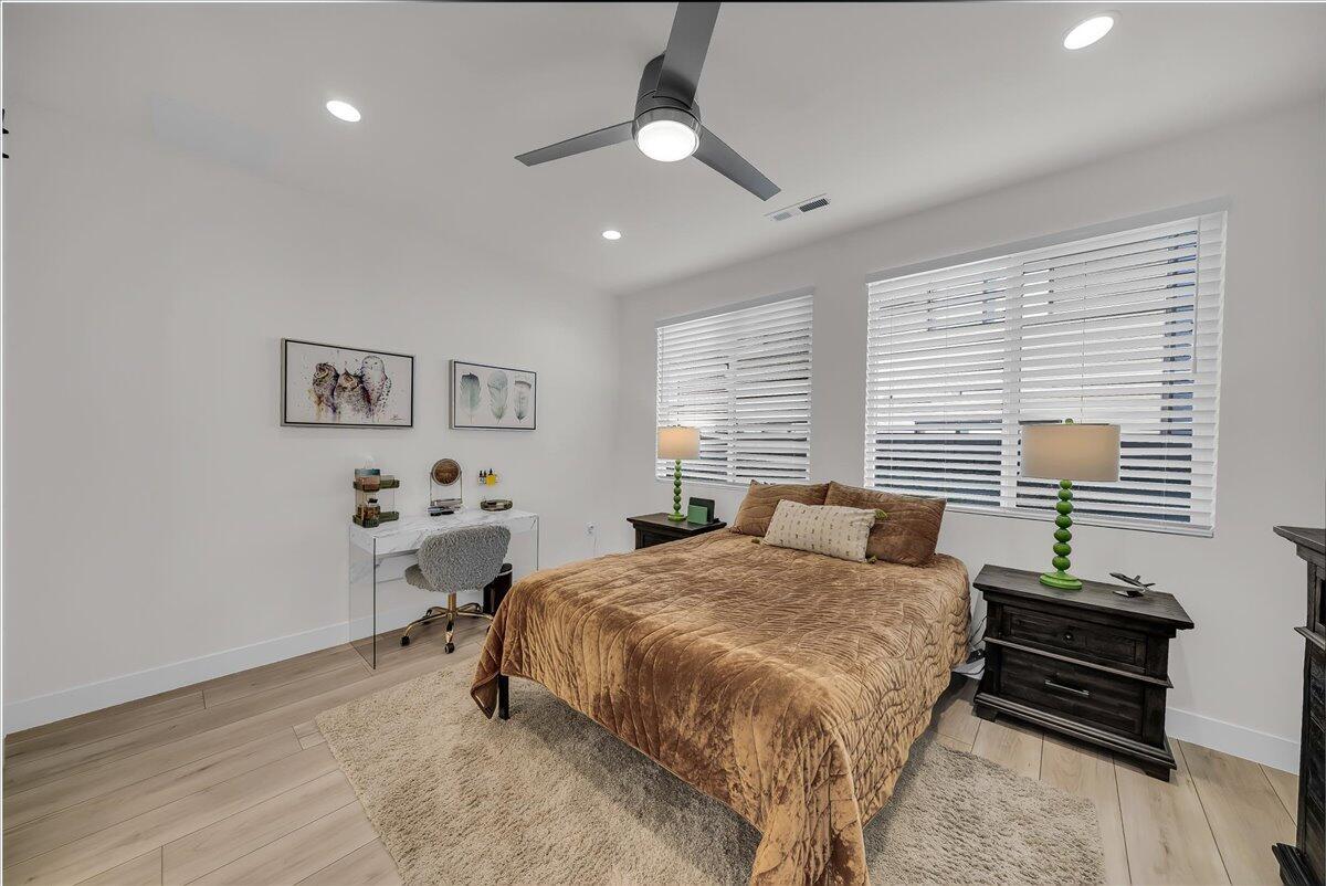 EAGLE POINTE - Residential