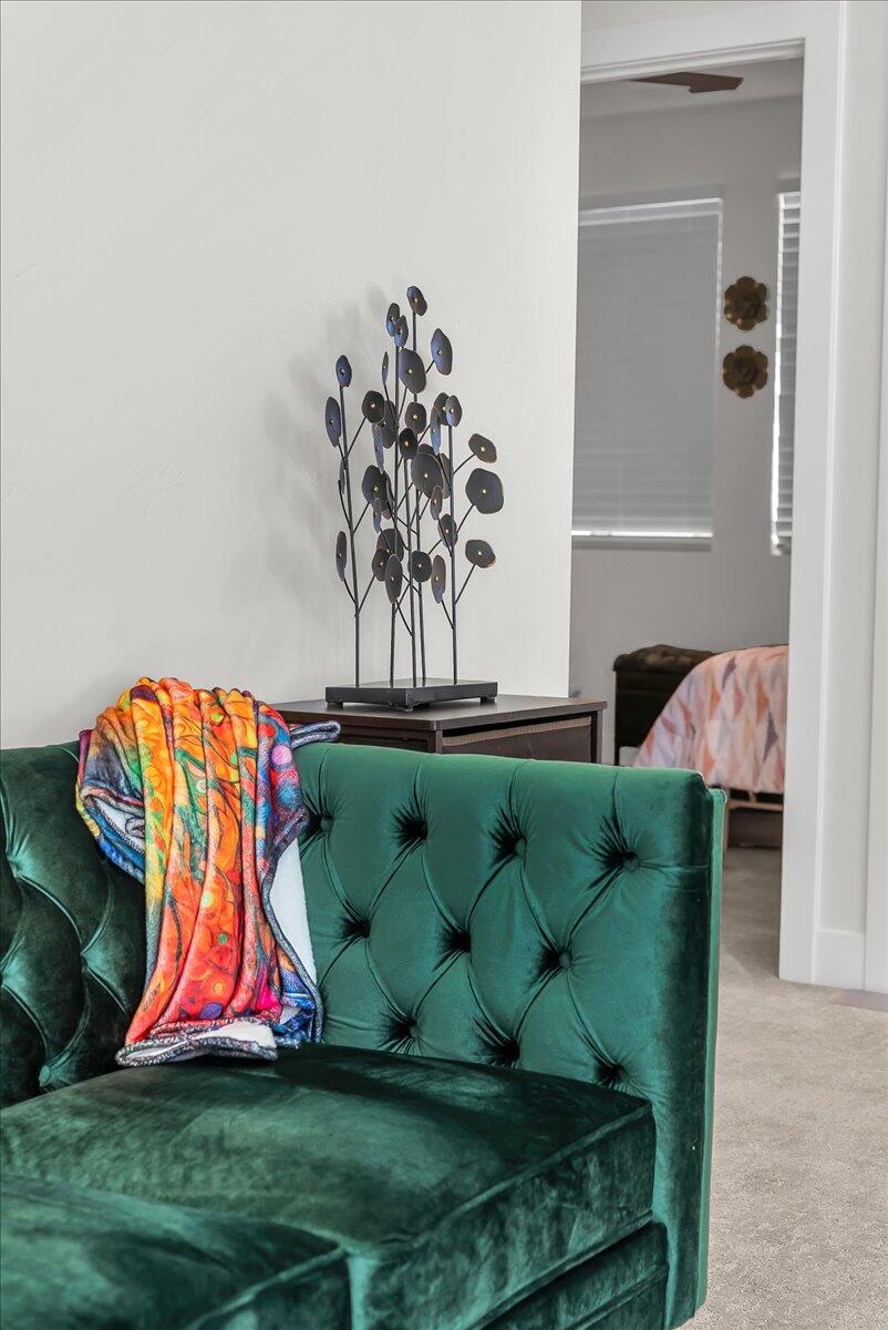 EAGLE POINTE - Residential