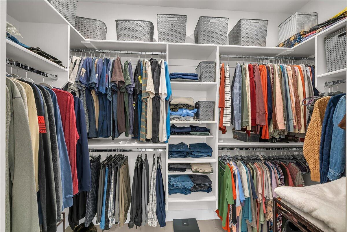 EAGLE POINTE - Residential