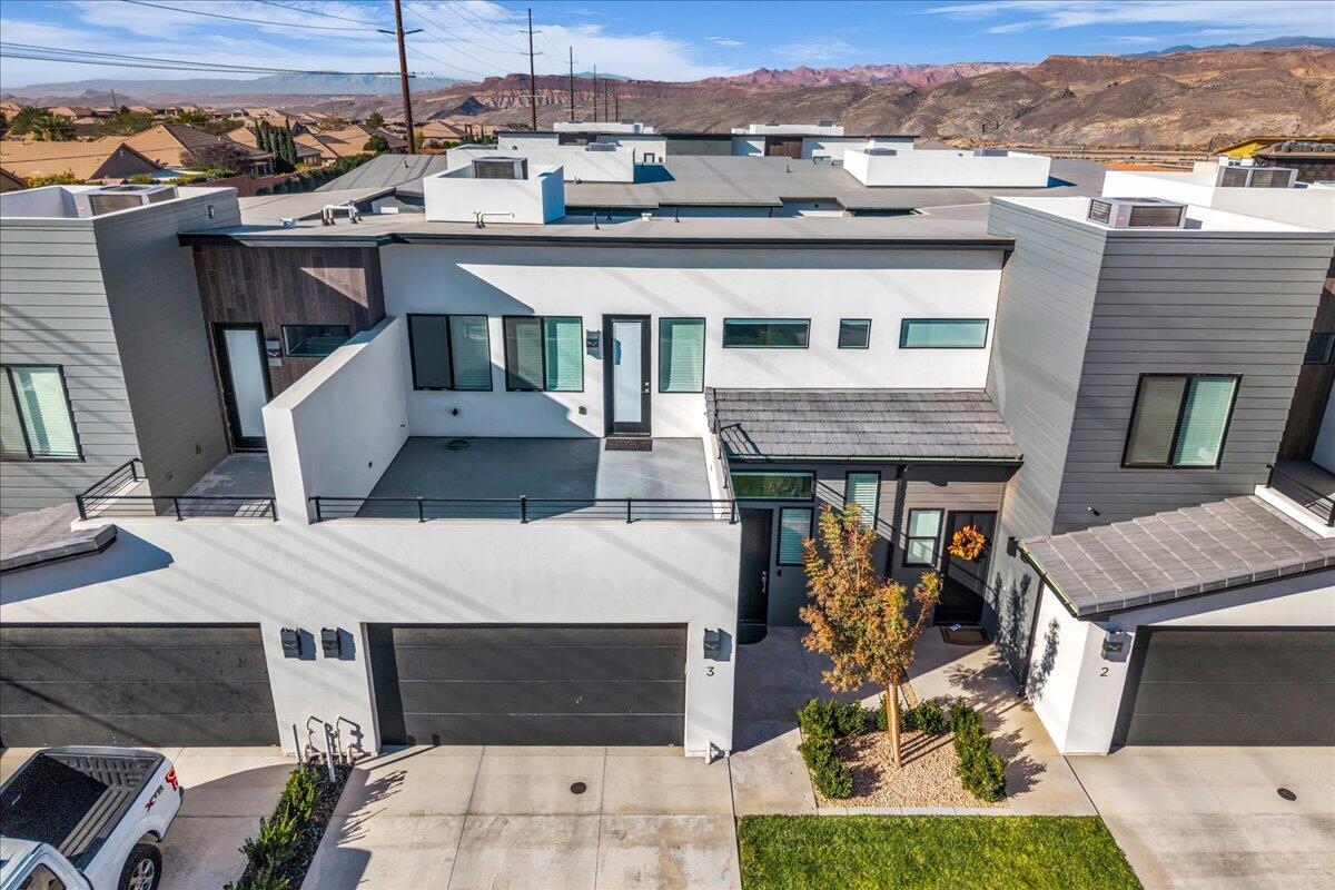 EAGLE POINTE - Residential