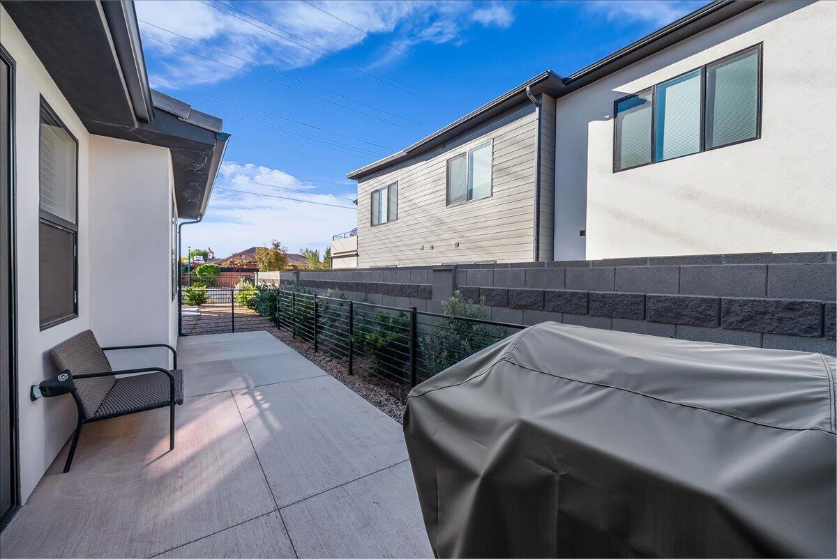 EAGLE POINTE - Residential