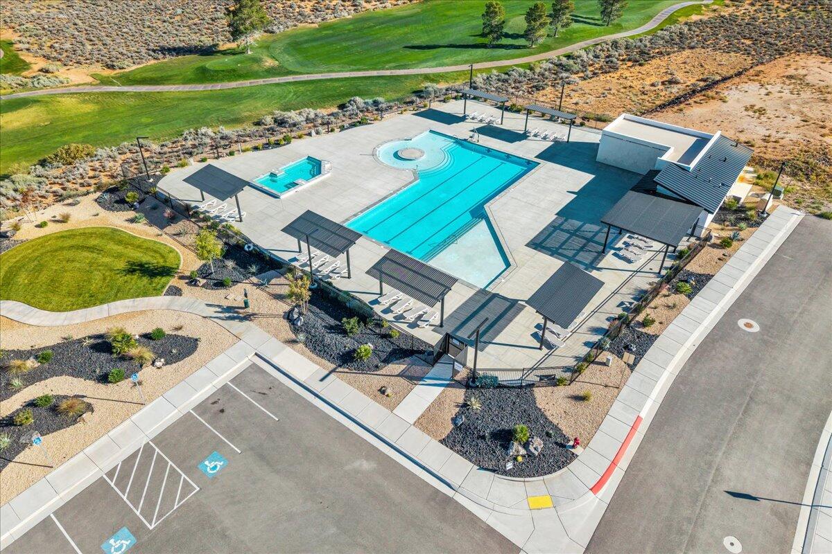 EAGLE POINTE - Residential