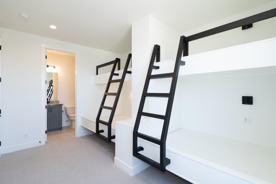 ATKINVILLE TOWNHOMES AT DESERT COLOR - Residential