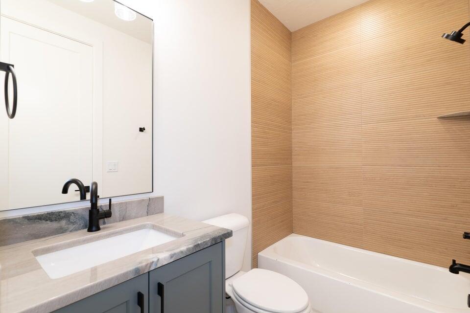 ATKINVILLE TOWNHOMES AT DESERT COLOR - Residential