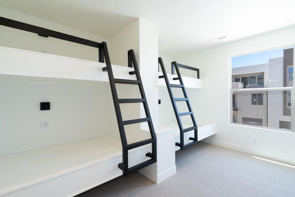 ATKINVILLE TOWNHOMES AT DESERT COLOR - Residential