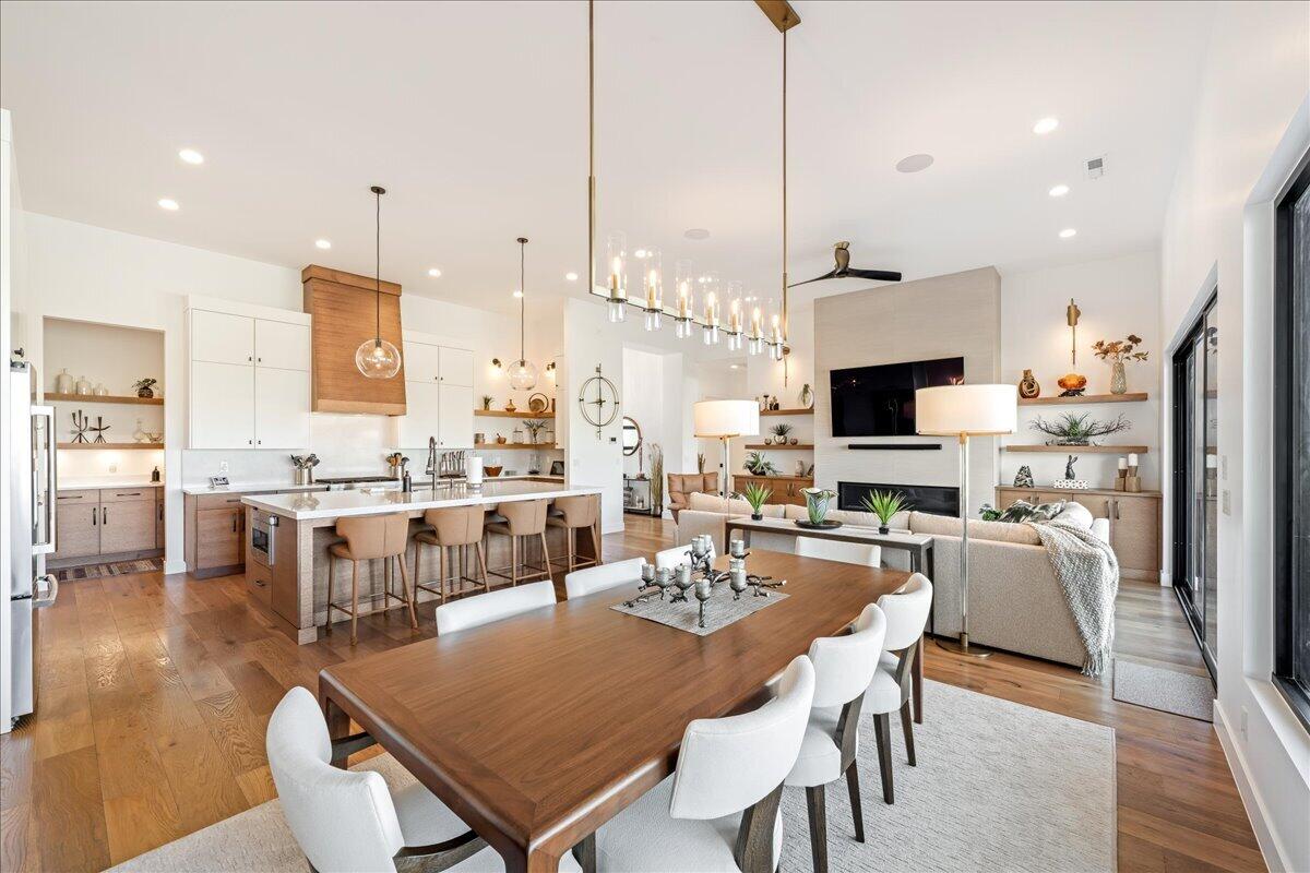 LEDGES OF SG YELLOW KNOLLS - Residential