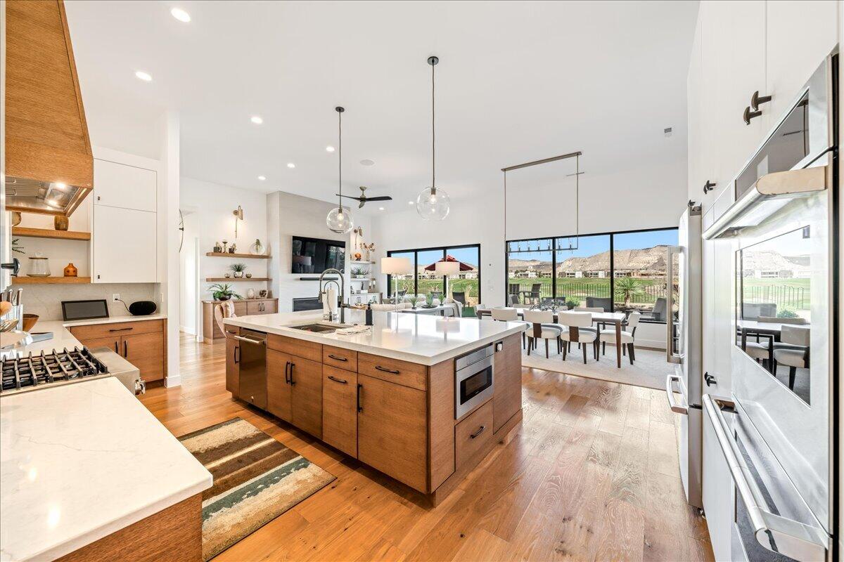 LEDGES OF SG YELLOW KNOLLS - Residential