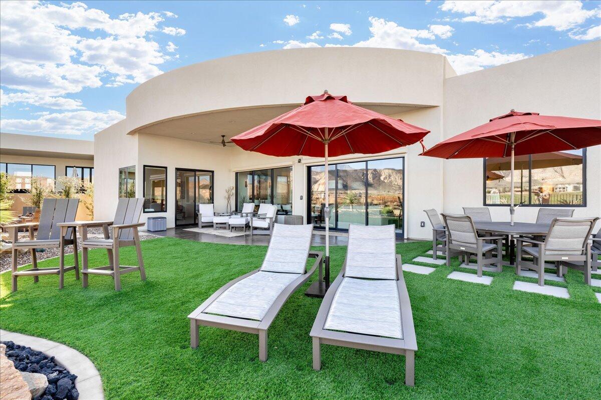 LEDGES OF SG YELLOW KNOLLS - Residential