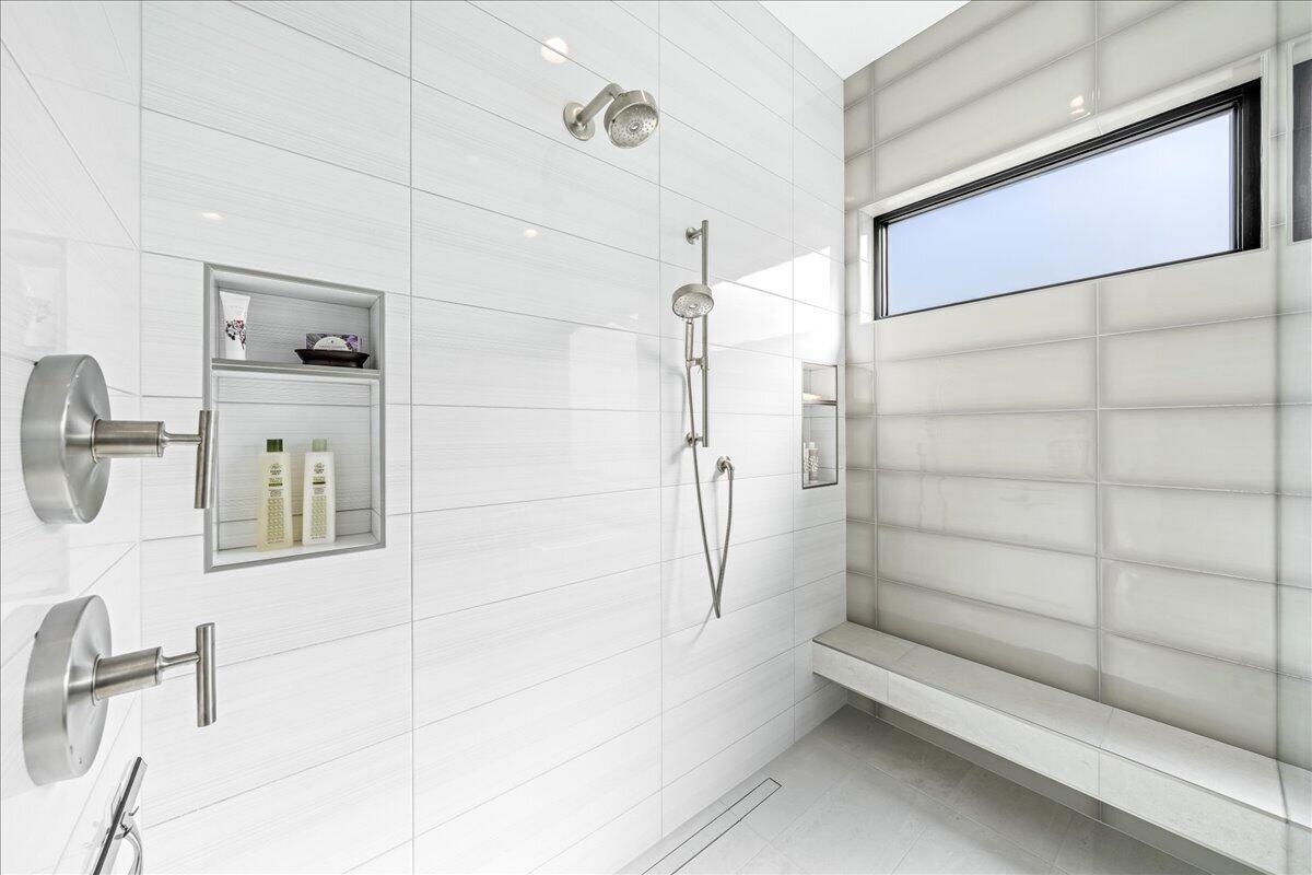 LEDGES OF SG YELLOW KNOLLS - Residential