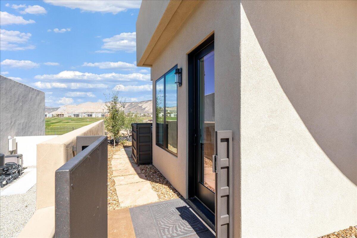 LEDGES OF SG YELLOW KNOLLS - Residential