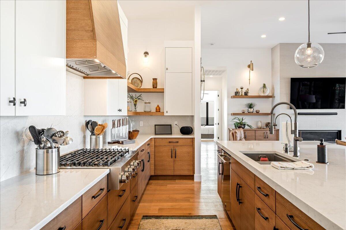 LEDGES OF SG YELLOW KNOLLS - Residential