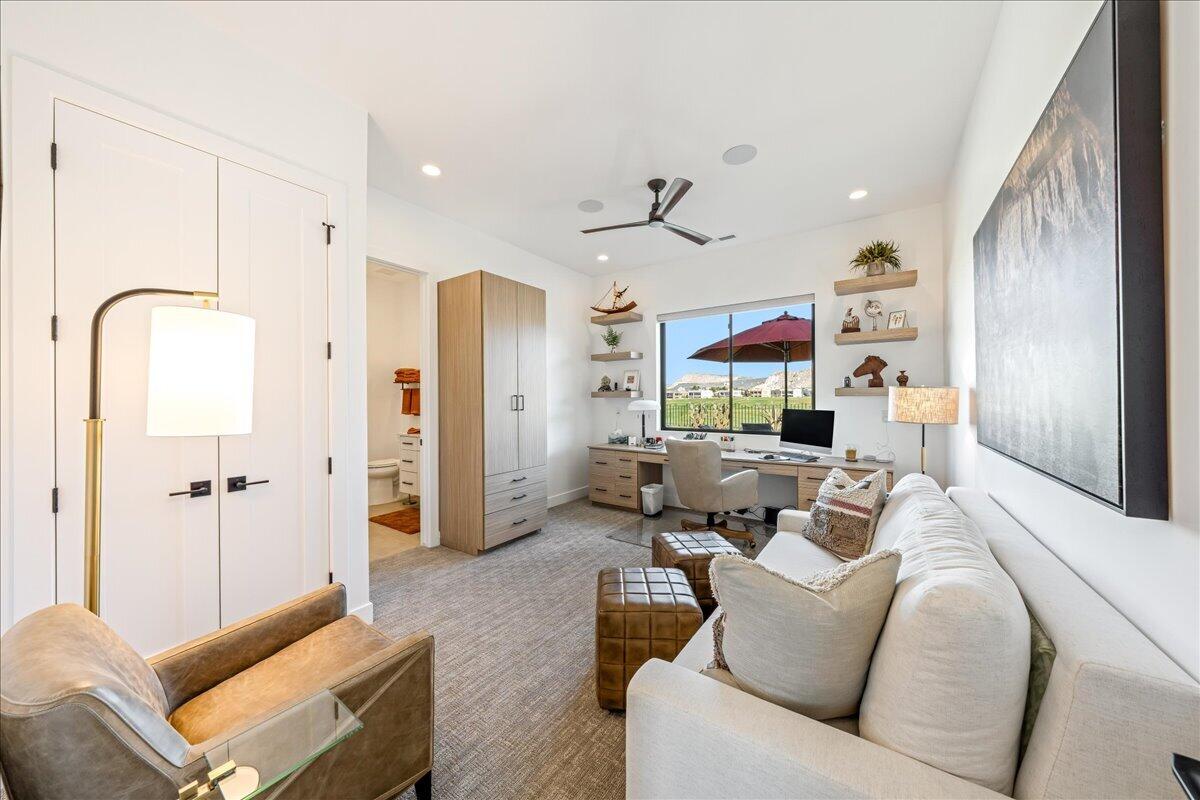 LEDGES OF SG YELLOW KNOLLS - Residential