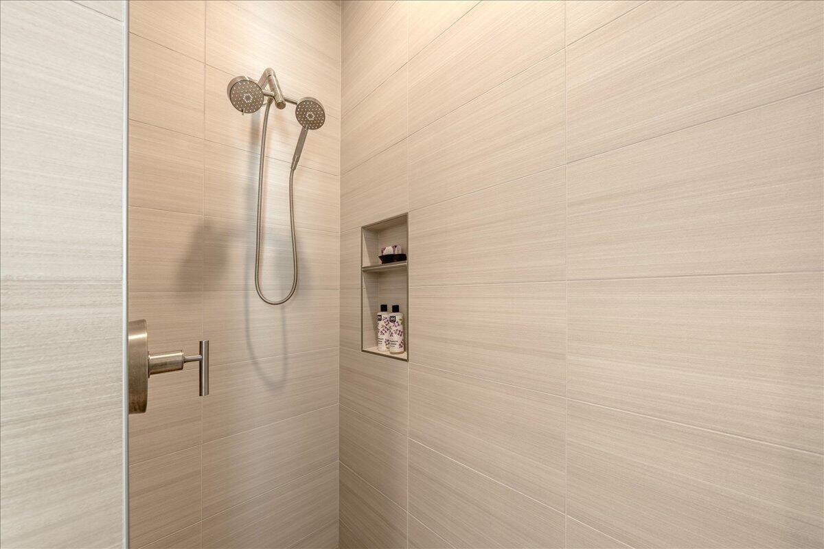 LEDGES OF SG YELLOW KNOLLS - Residential