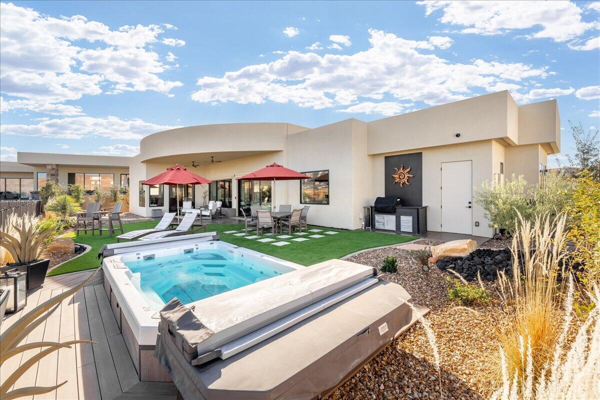 LEDGES OF SG YELLOW KNOLLS - Residential