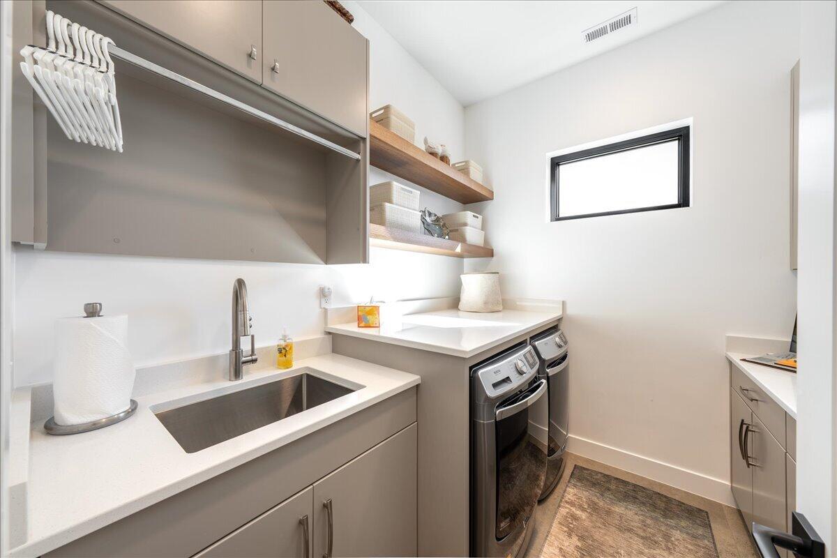 LEDGES OF SG YELLOW KNOLLS - Residential