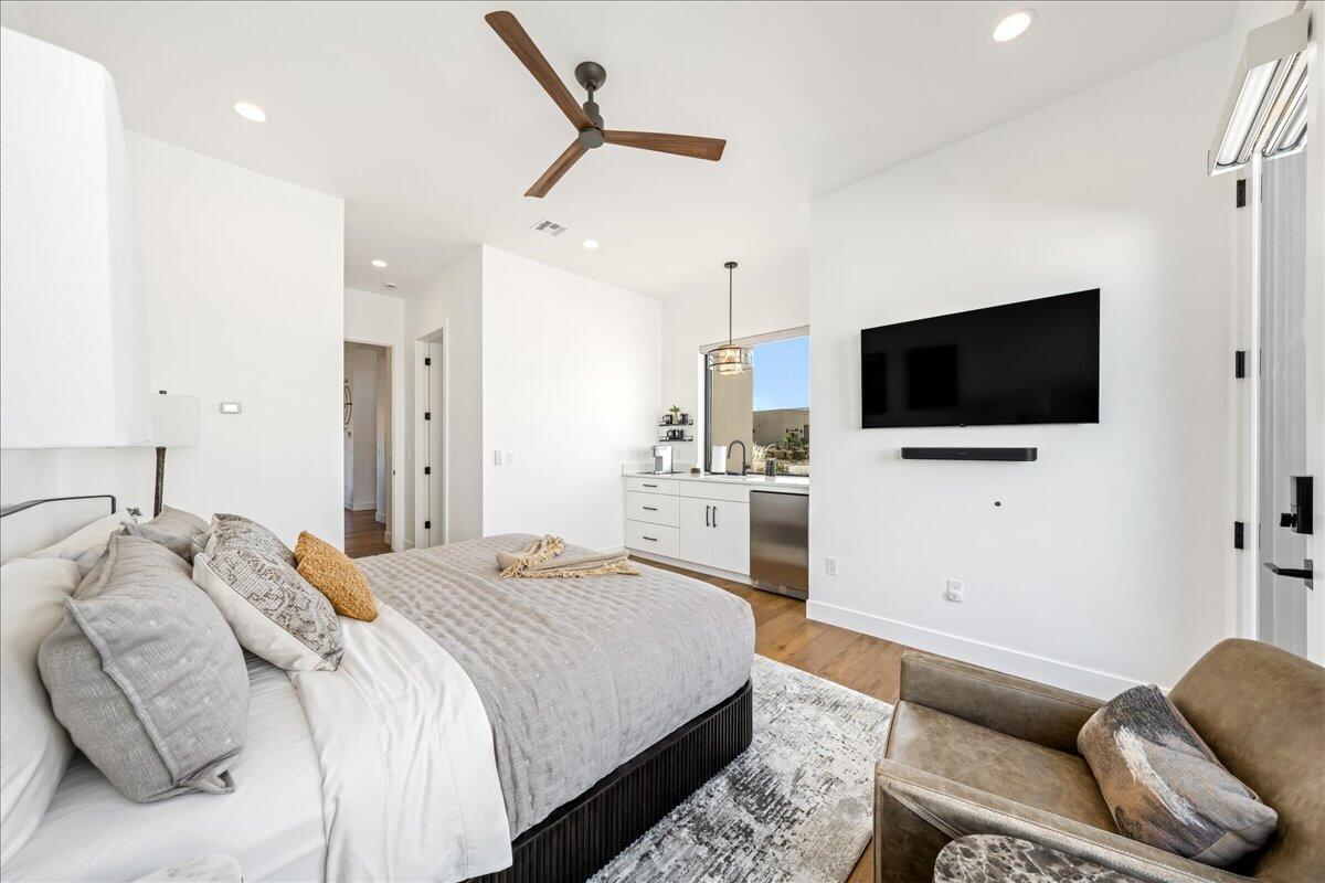 LEDGES OF SG YELLOW KNOLLS - Residential