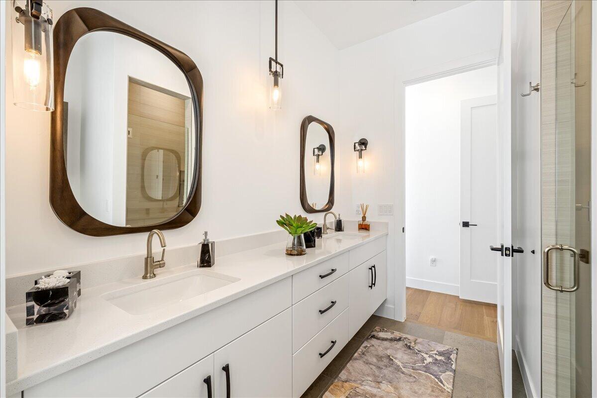 LEDGES OF SG YELLOW KNOLLS - Residential