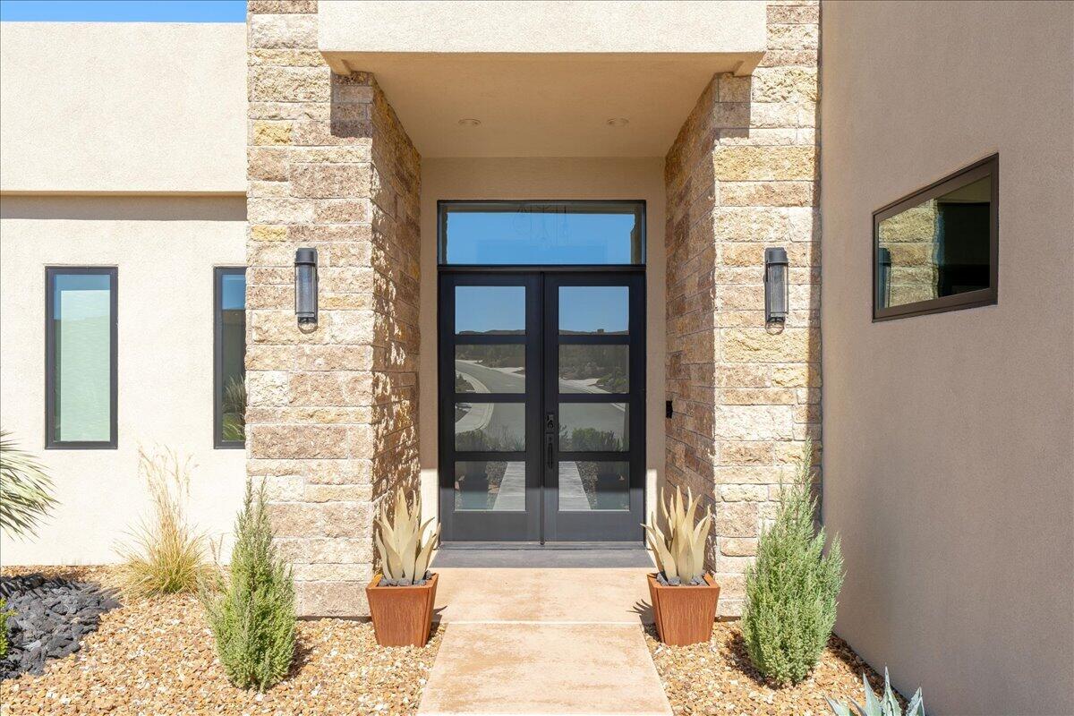 LEDGES OF SG YELLOW KNOLLS - Residential