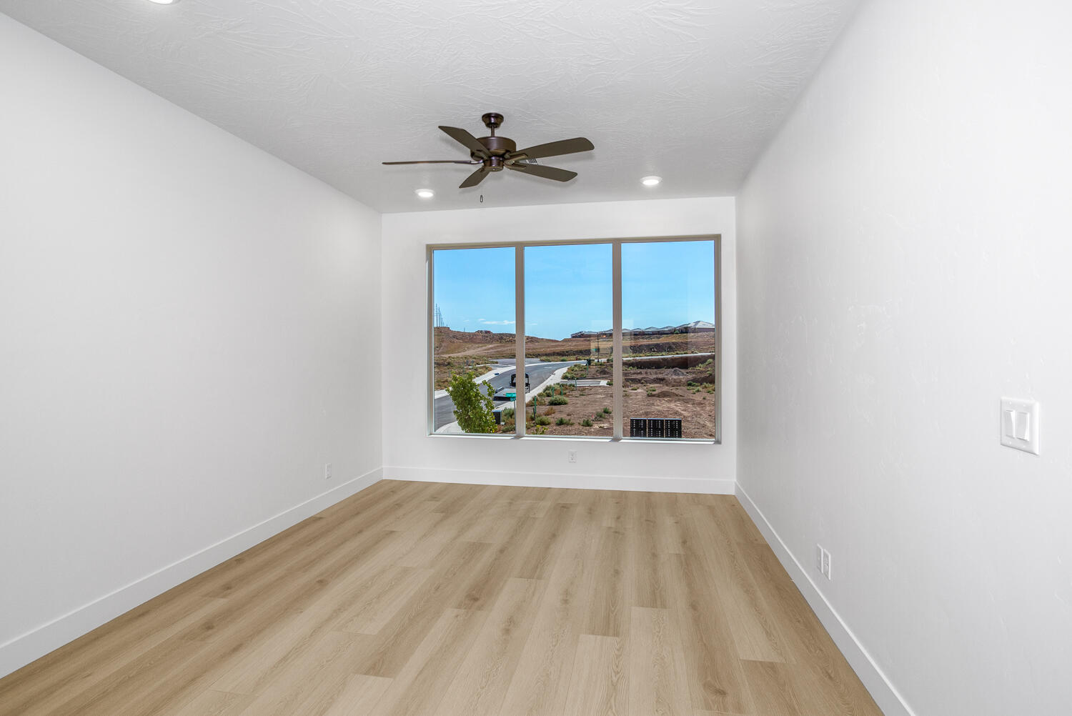 BECCO CREEK AT DIVARIO - Residential